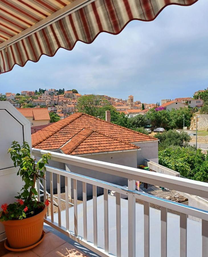 Rooms & Apartments Dolac Hvar Town Eksteriør billede